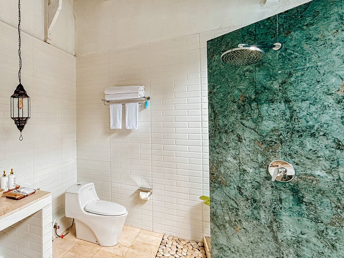 Bathroom 5, Hafrana Villa by AGATA - 700sqm 2BR Villa with Private Pool & Jacuzzi, Karangasem