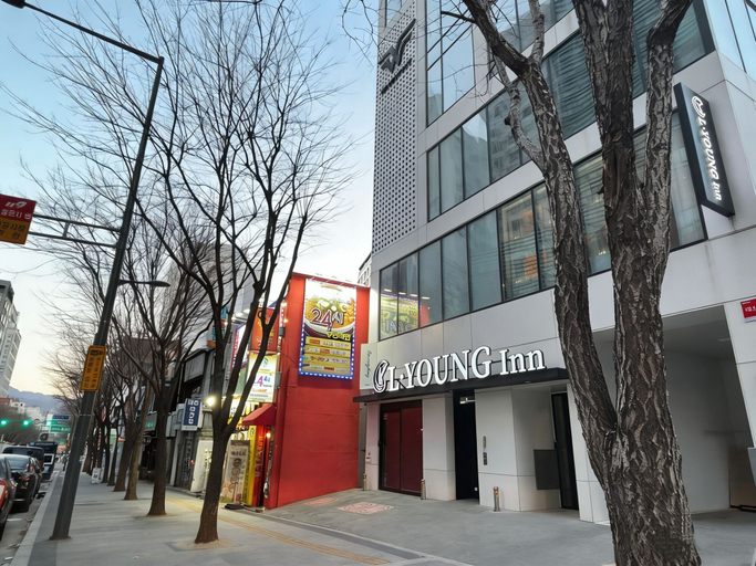 Exterior 3, L YOUNG Inn Capsule Hotel Myeongdong, Jung