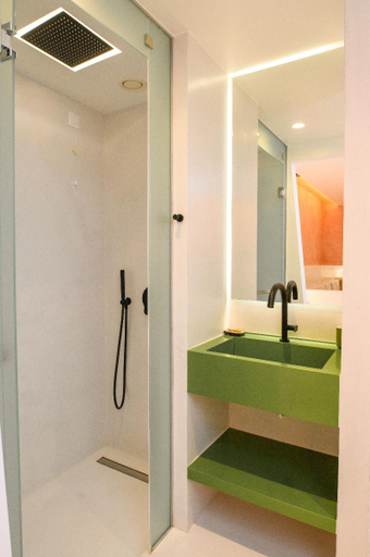Bathroom 5, Yperia Hotel, South Aegean
