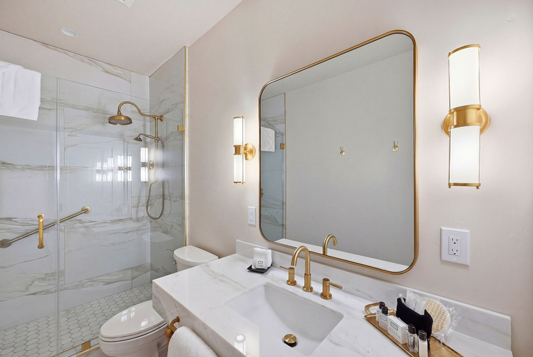 Bathroom 3, The Q Inn, San Luis Obispo