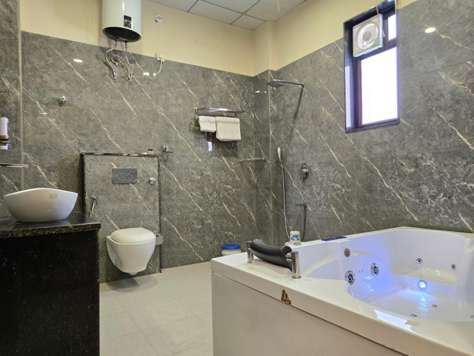 Bathroom 5, Pink Mahal Hotel And Resort, Jaipur