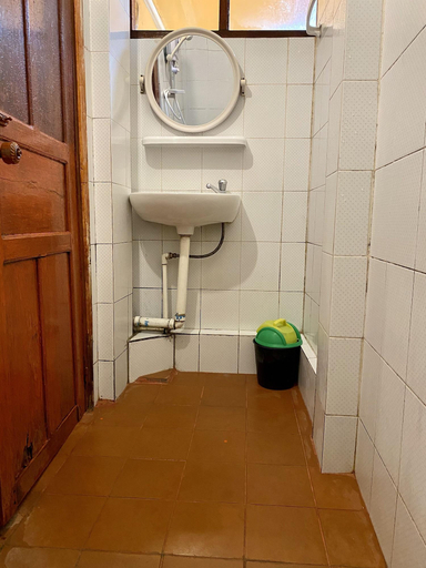 Bathroom 4, Soutikone1 Guesthouse, Chomphet