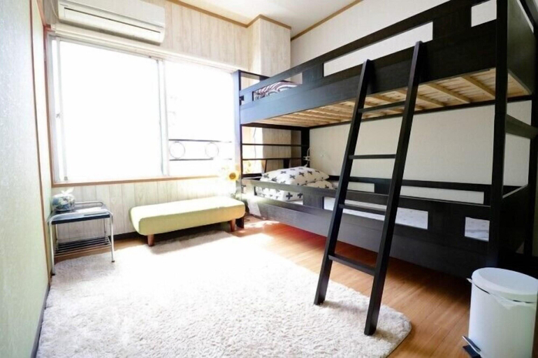 Room 4, Maru House Hostel, Osaka