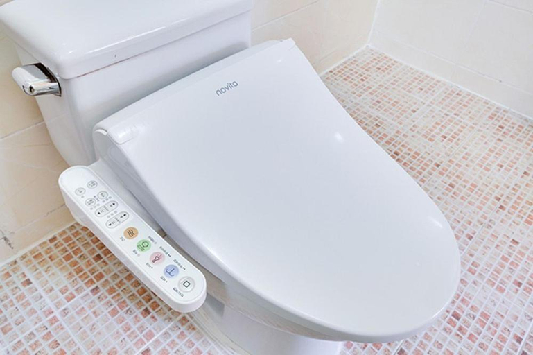 Bathroom 3, Yangpyeong Sanneomeo Pension, Yangpyeong