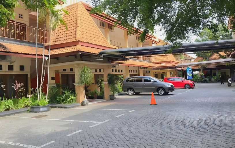 Exterior & Views, Bromo View Hotel & Restaurant, Probolinggo