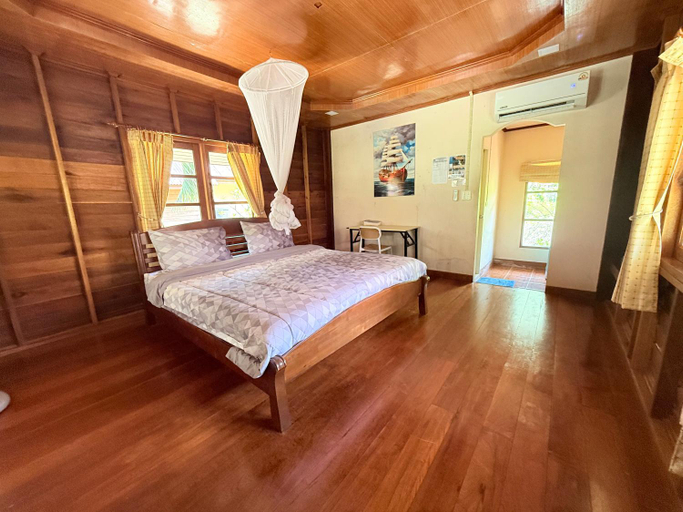 Bedroom 2, Namtok Bungalows, Ko Yao District