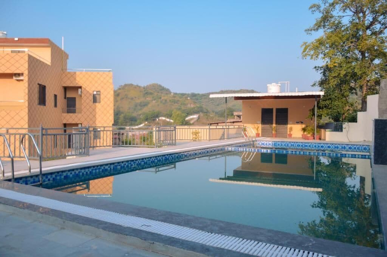 Pool 2, Prashi Heaven Retreat, Udaipur