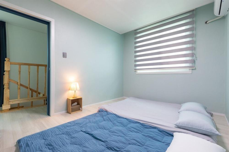 Bedroom 2, Soakcho Biroso Spring, Goseong