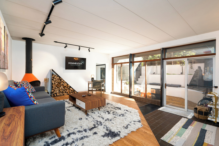 Others 5, Dove's Nest - Earth Home, Hennepin