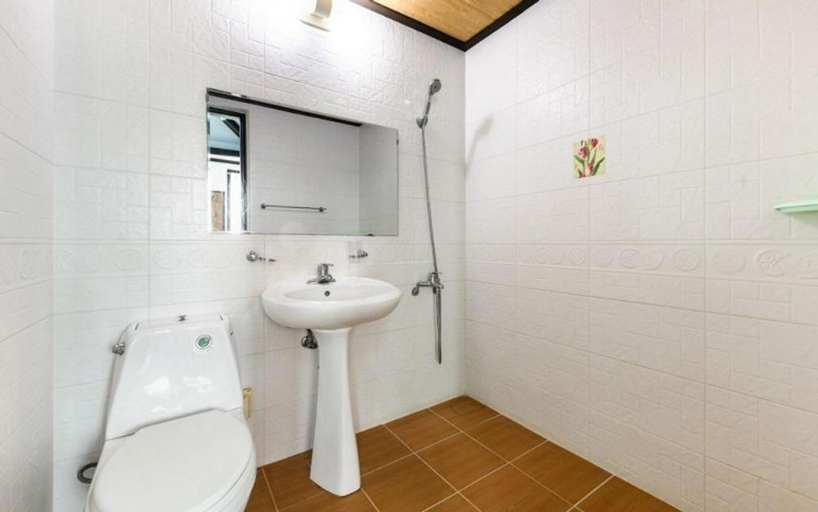Bathroom 3, Taean seesong pension, Taean