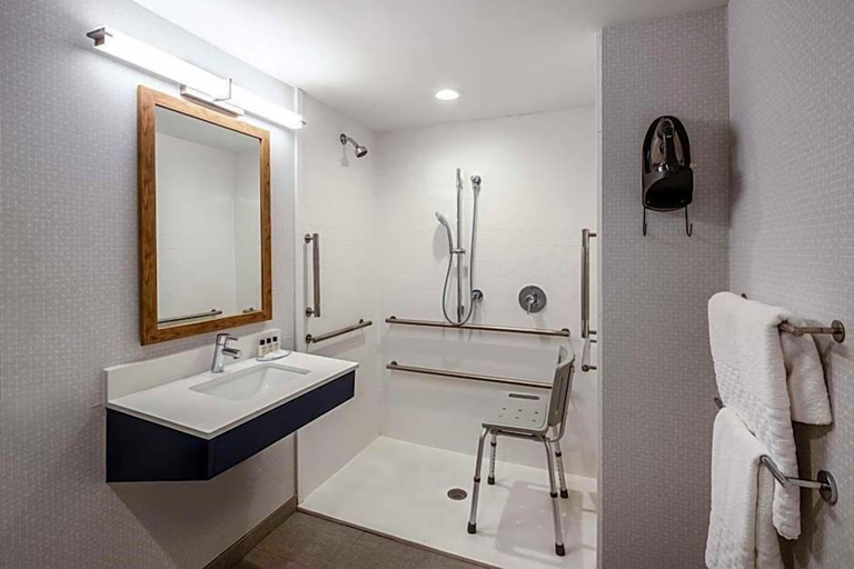 Bathroom 5, Cape Cod Family Resort and Parks, Barnstable