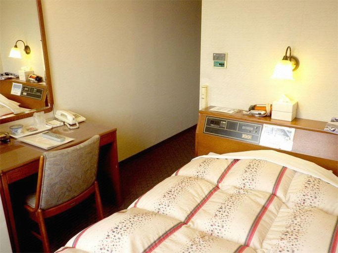 Bedroom 2, Tahara City Hotel, Tahara