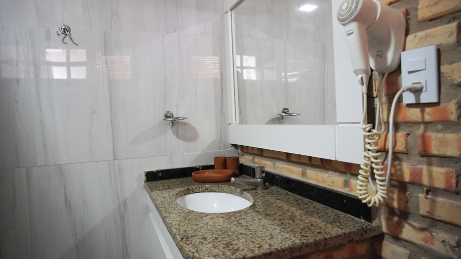 Bathroom 4, GoldMen Coliseum Beach Hotel - All inclusive, Beberibe