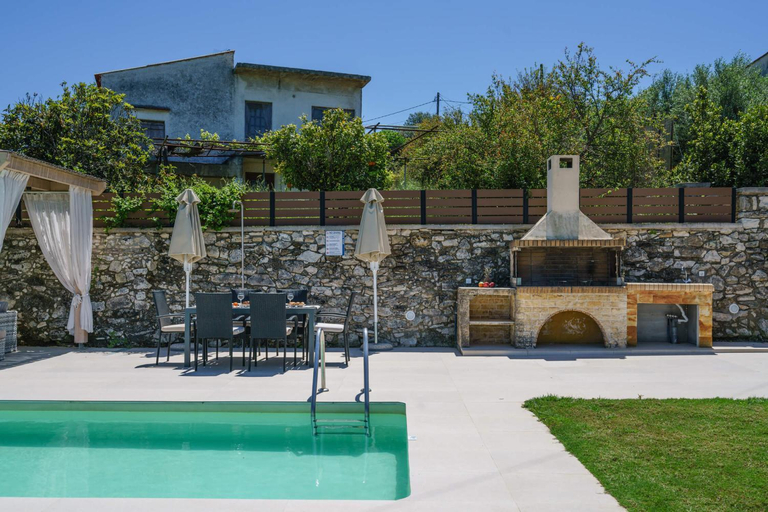 Sport & Beauty 2, Villa Elides Family Friendly Countryside Retreat with Private Pool and Garden, Crete