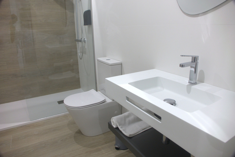 Bathroom 3, IG Apartamentos, Lugo