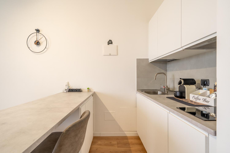 Others 5, Monolocale Ovidio Design, Milano