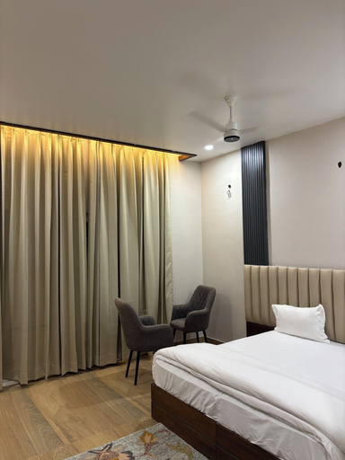 Room 5, Ramana on the Ganges, Garhwal