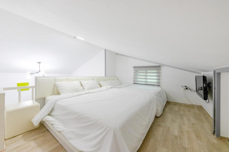 Bedroom 2, Gapyeong Cheotnooneh Pension, Gapyeong