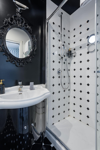 Bathroom 2, Weaver Suites By Dimorra, Napoli