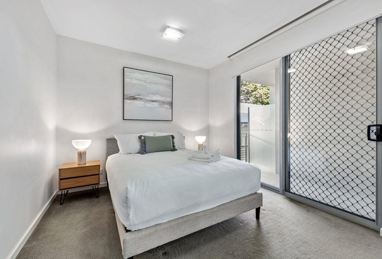 Bedroom 2, Cirque Apartments, New Farm