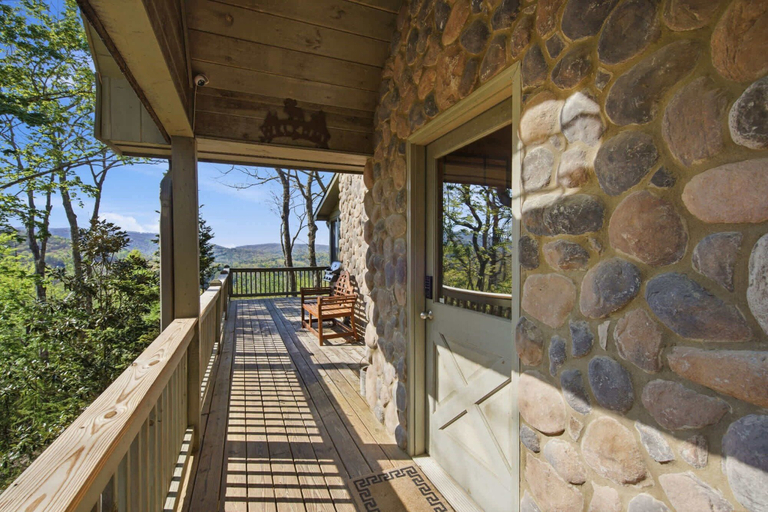 Terrace/patio 5, Not Your Average Bear - Hot Tub, Fannin