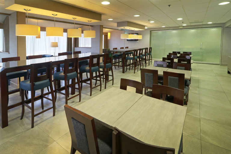 Food & Drinks 3, Hampton Inn By Hilton Monterrey-Airport, Apodaca