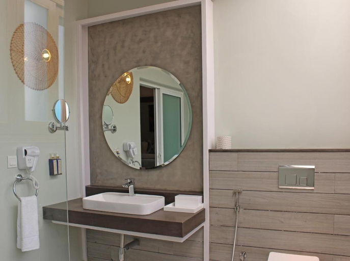 Bathroom 4, Ambiance Boutique Art Hotel Karachi, Karachi