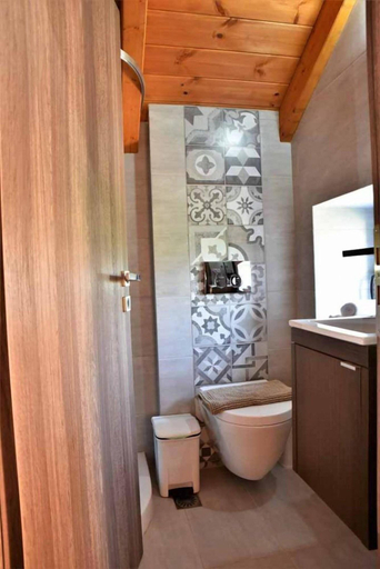 Bathroom 3, Messinian Horizons, Peloponnese