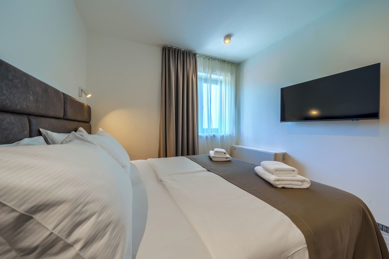 Bedroom 3, Hotel Alkar, Sinj