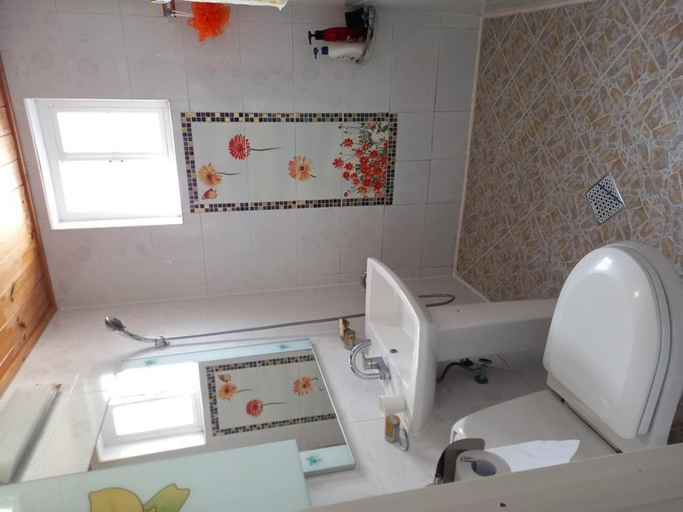Bathroom 3, buan beulrupensyeon, Buan