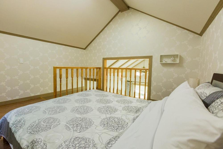 Bedroom 2, hongceon byeolbicheureuneunmaeul pensyeon, Hongcheon