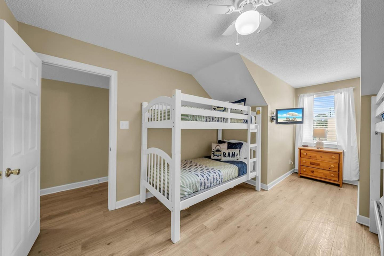 Bedroom 3, Dandy Sandy Sleeps 24 - Pets - Pools - Hot Tubs, Baldwin
