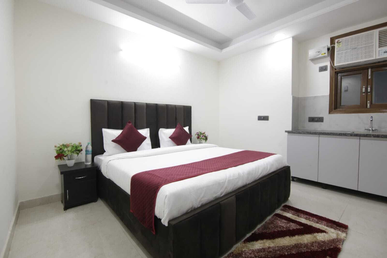 Room 5, Hotel Victory, Delhi