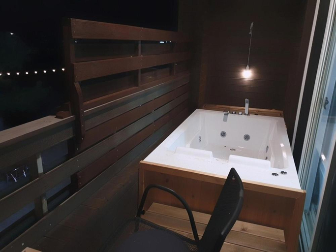 Bathroom 3, Seoguipo Deluna spa pension, Seogwipo