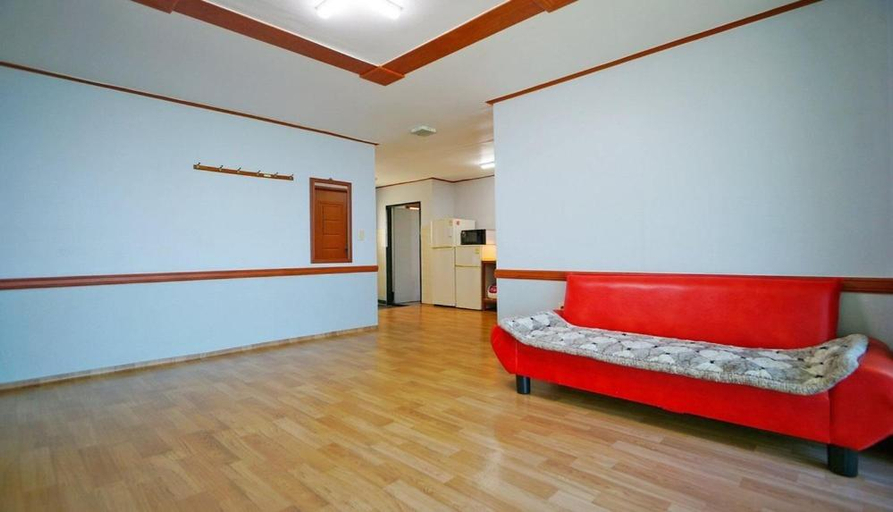 Bedroom 1, Buan Bada Poongkyung Pension, Buan