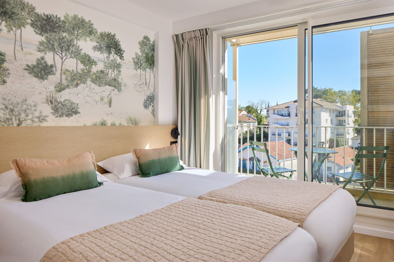 Bedroom 2, Best Western Arcachon Le Port, Gironde