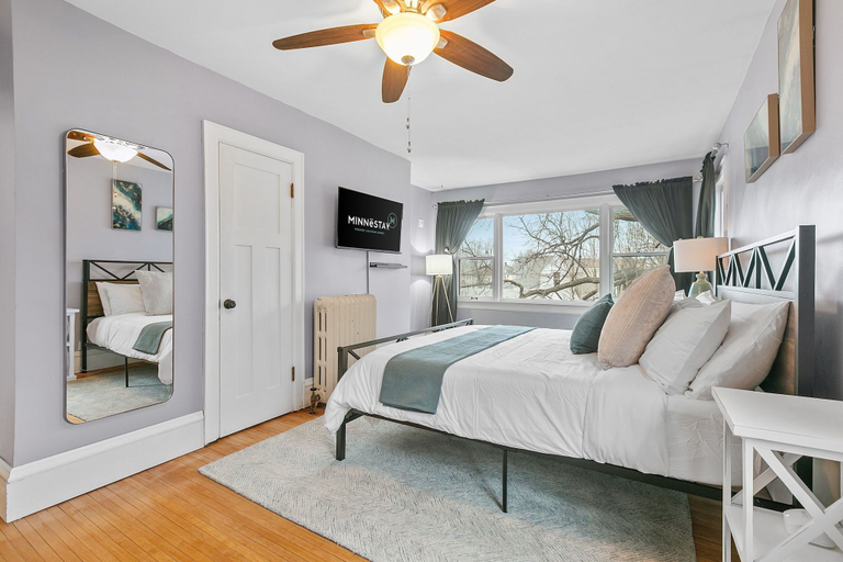 Bedroom 2, Lyndale Pleasant Getaway, Hennepin