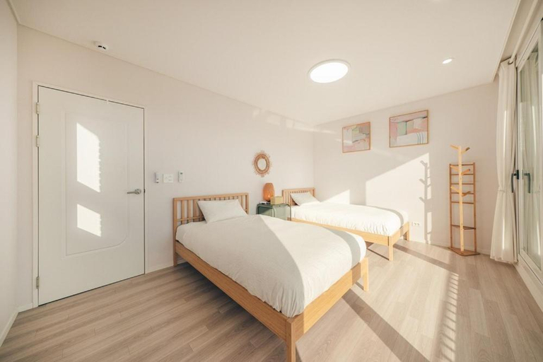 Bedroom 2, Jeju Page672, Seogwipo