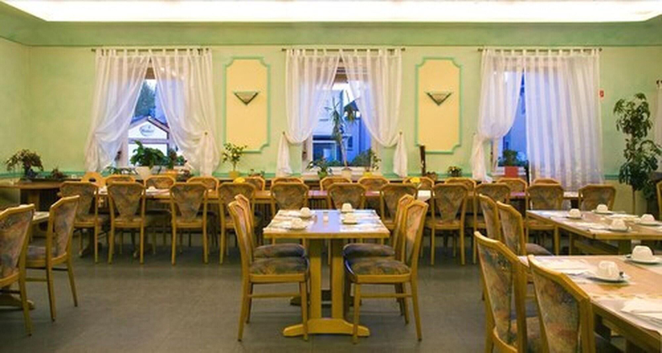Others 5, Hotel Zur Post, Hochsauerlandkreis