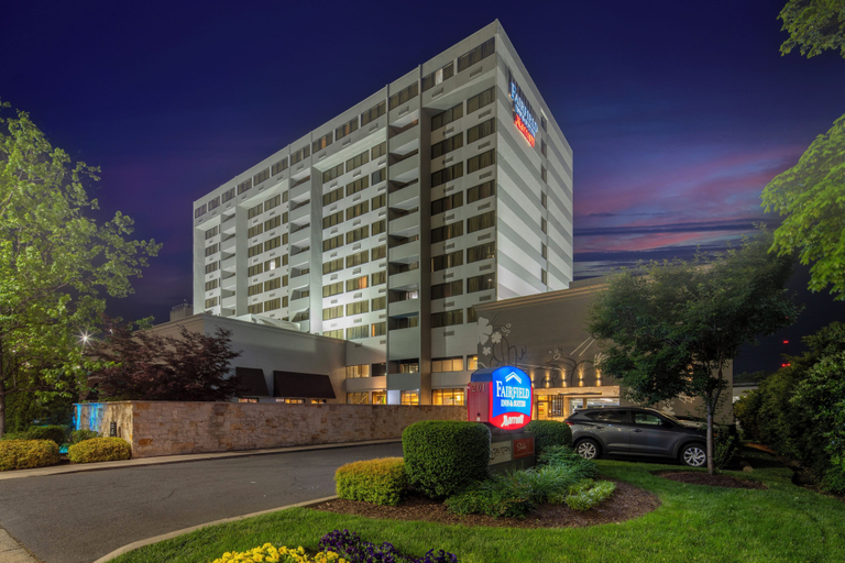 Exterior & Views 2, Fairfield Inn & Suites by Marriott Charlotte Uptown, Mecklenburg