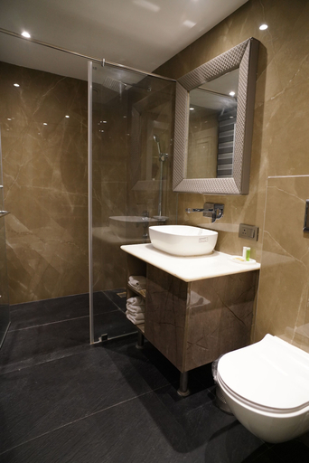 Bathroom 4, Nagpal Regency Hotel, Ludhiana