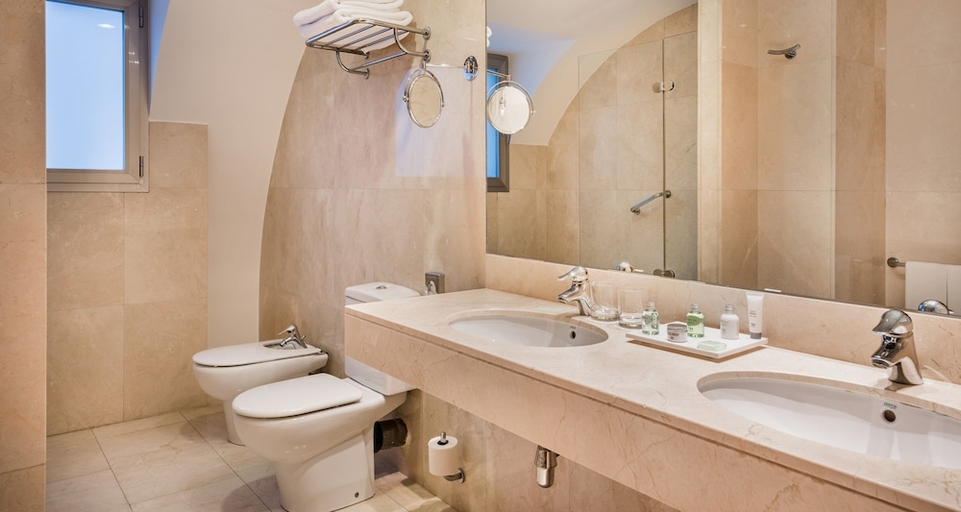 Bathroom 4, NH Palacio del Duero, Zamora