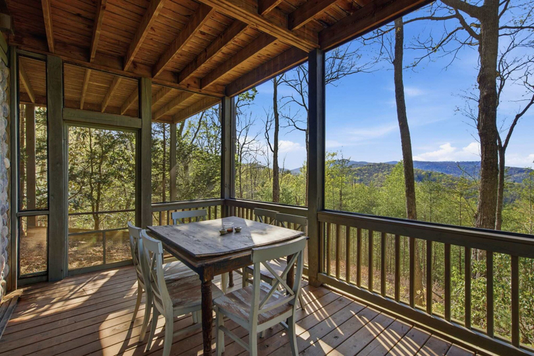 Outdoor dining 3, Not Your Average Bear - Hot Tub, Fannin