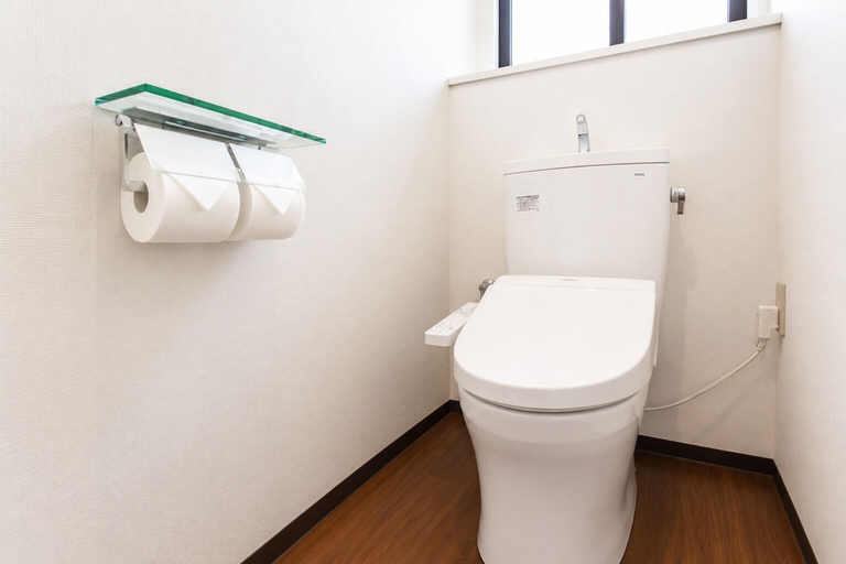 Bathroom 4, The Only View, Osaka