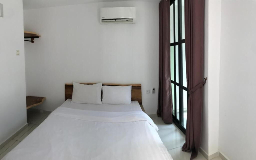 Room 5, Bk Hotel, Ruessei Kaev