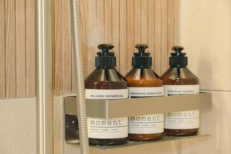 Bathroom amenities 3, HOTEL DAUN GURI, Guri