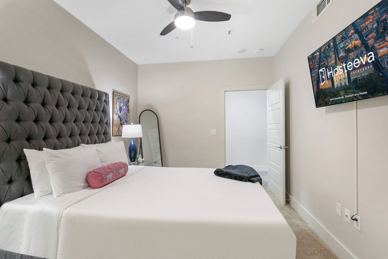 Bedroom 2, California 1BR Condo - Chic & Cozy, Orleans