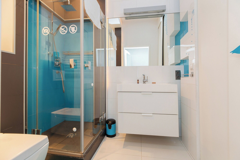 Bathroom, ShortStayPoland Orla B61, Warsaw