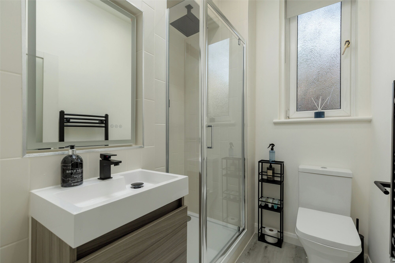 Bathroom 5, Modern Wheatfield Apartment, Edinburgh