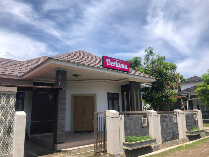 Others 1, BERTAMU SYARIAH AMPANG, Padang